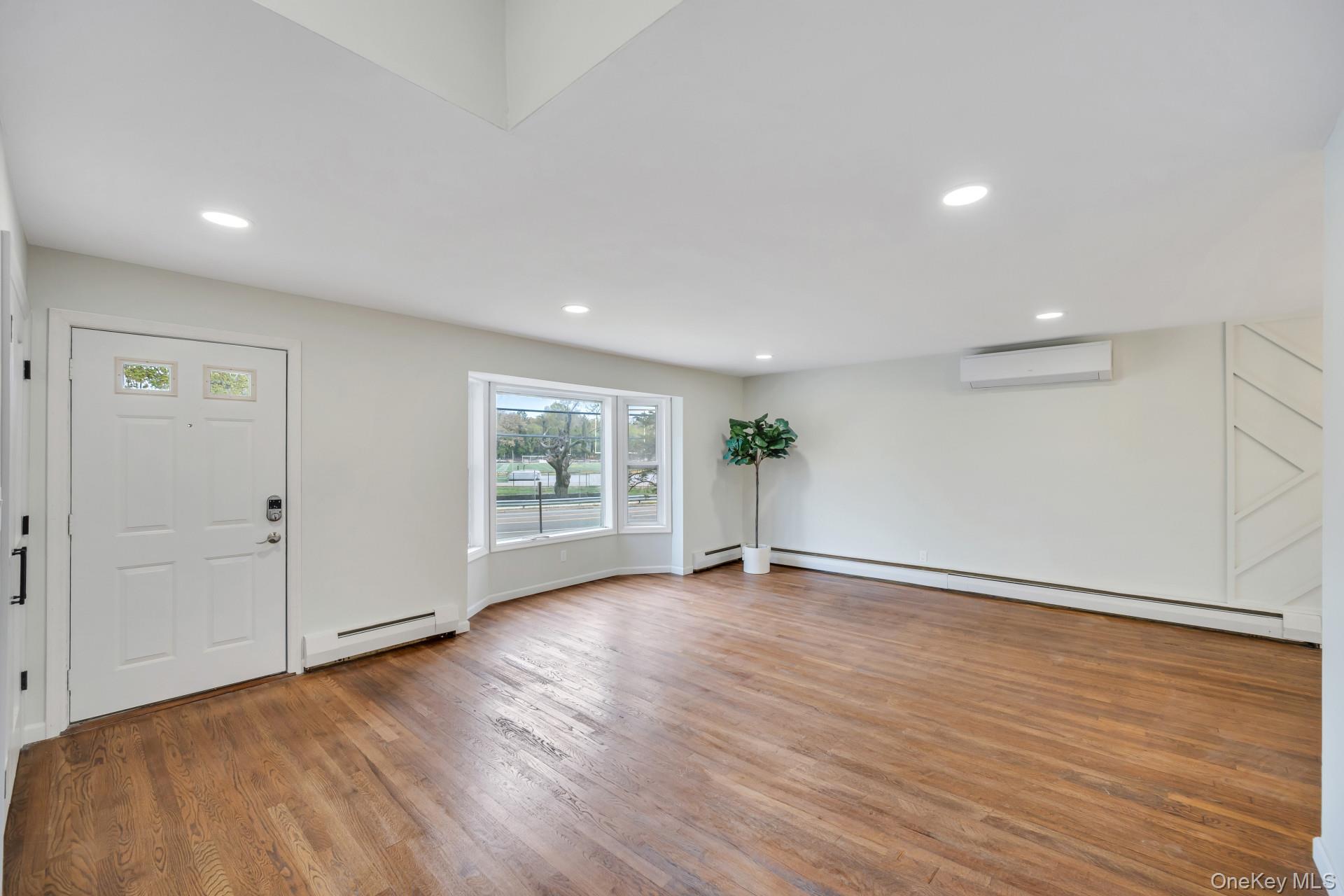 48 Earl Road Melville, NY 11747 - Photo 6 of 19