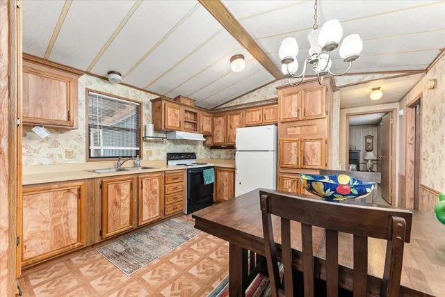 $50,000 | 40414 North Newport Highway, Elk, WA 99009