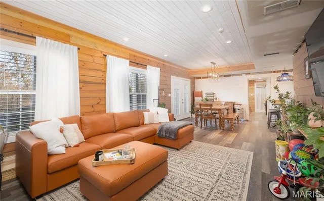 $620,000 | 2501 Hwy Af, Sullivan, MO 63080