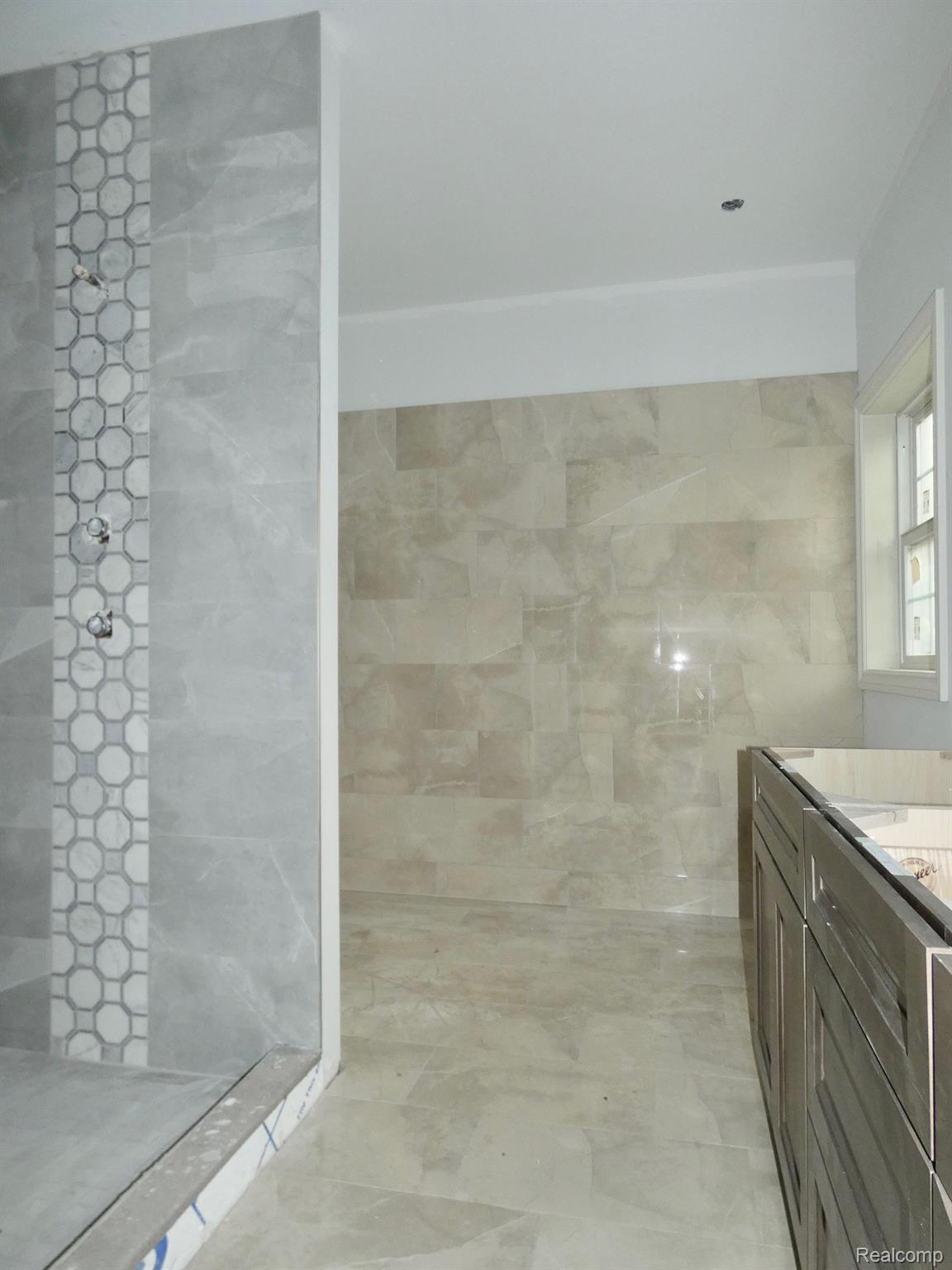 24006 Pennington Road Flat Rock, MI 48134 - Photo 28 of 36 Gallery Image 28