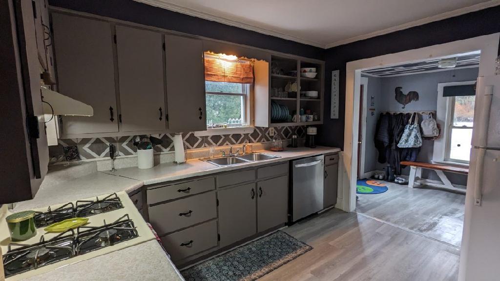 72 Lebanon Road Winterport, ME 04496 - Photo 12 of 26 kitchen
