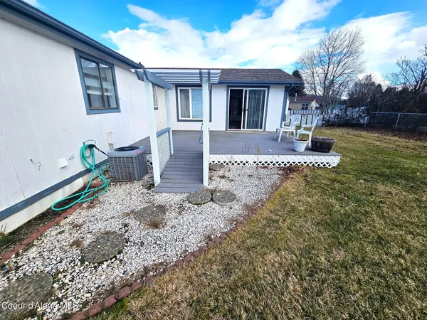 $375,000 | 1284 West Linwood Drive, Hayden, ID 83835