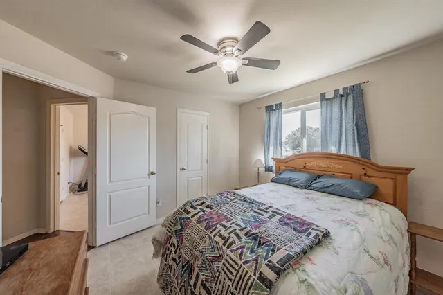 $369,900 | 400 Piccadilly Circle, Burleson, TX 76028