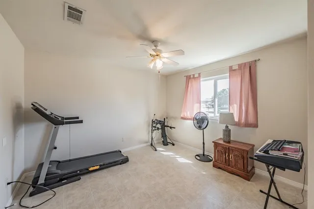 $369,900 | 400 Piccadilly Circle, Burleson, TX 76028