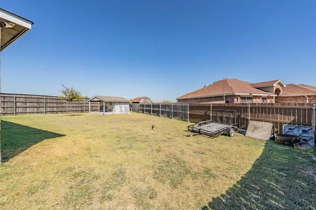 $369,900 | 400 Piccadilly Circle, Burleson, TX 76028