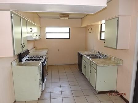 123 Ferry Road Northeast Fort Walton Beach, FL 32548 - Photo 5 of 15 Kitchen