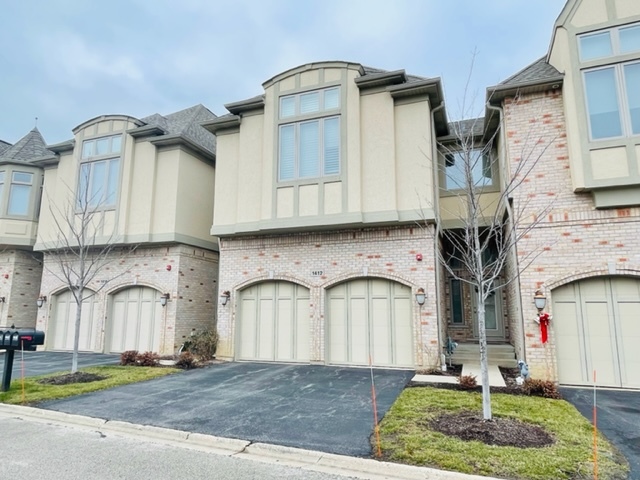 1412 Rue Paris Place Palatine, IL 60067 - Photo 1 of 20 a house view with a outdoor space