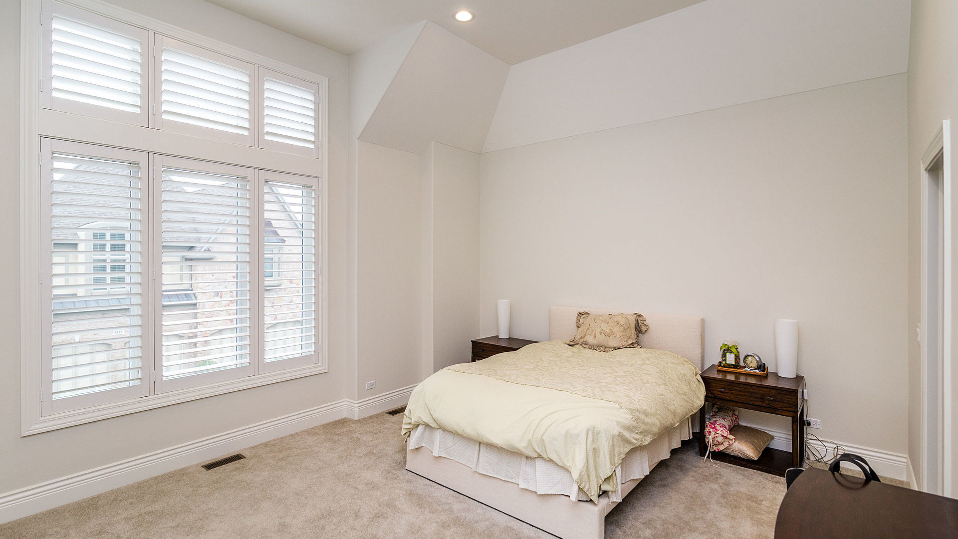 1412 Rue Paris Place Palatine, IL 60067 - Photo 14 of 20 a bedroom with a bed and a window