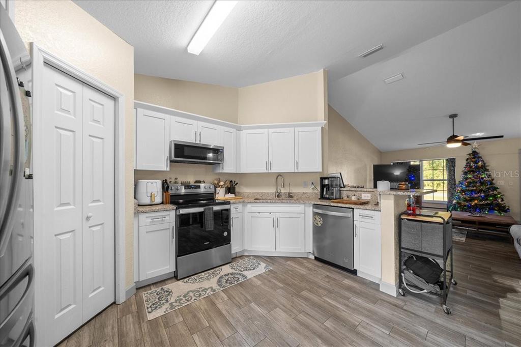 4 Holly Road Ocala, FL 34472 - Photo 12 of 34