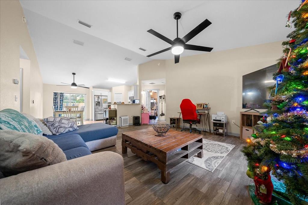 4 Holly Road Ocala, FL 34472 - Photo 7 of 34