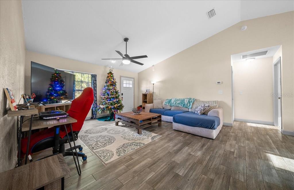 4 Holly Road Ocala, FL 34472 - Photo 9 of 34