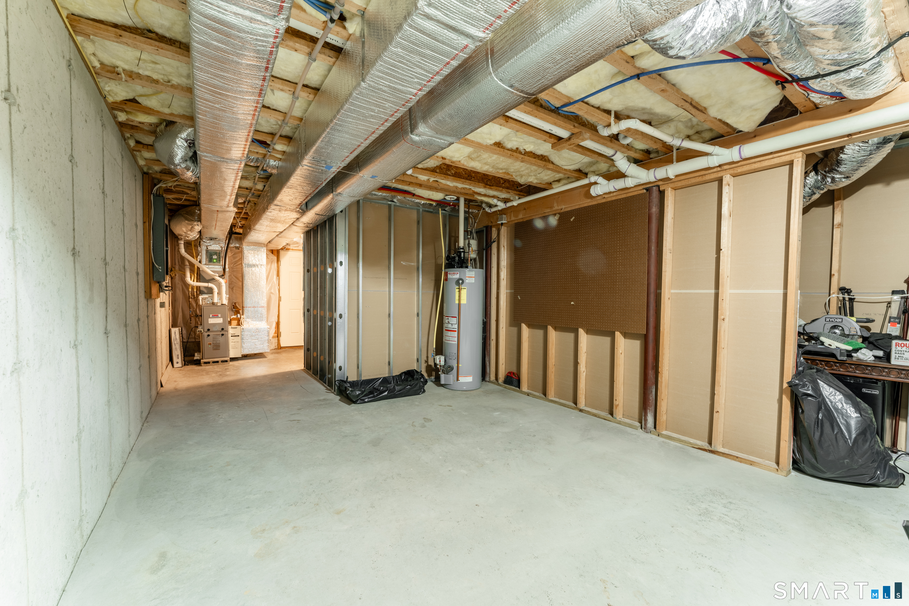 4 Bluebird Lane, Unit 4 Killingly, CT 06241 - Photo 38 of 40