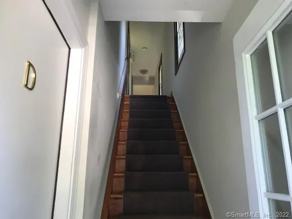 $1,350 | 539 Maple Avenue, Unit B, Cheshire, CT 06410