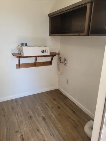 $1,175 | 205 2nd Avenue, Unit 2, Smithville, TX 78957