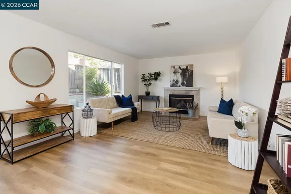 $959,000 | 592 Ross Circle, Martinez, CA 94553