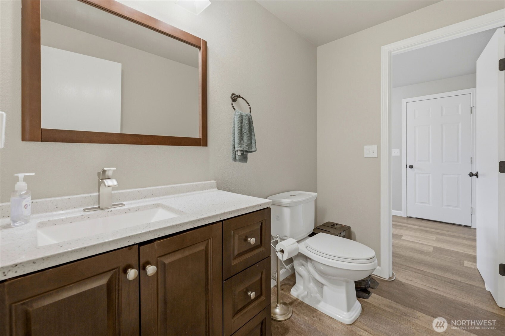 5232 West Shelton Matlock Road Shelton, WA 98584 - Photo 8 of 35