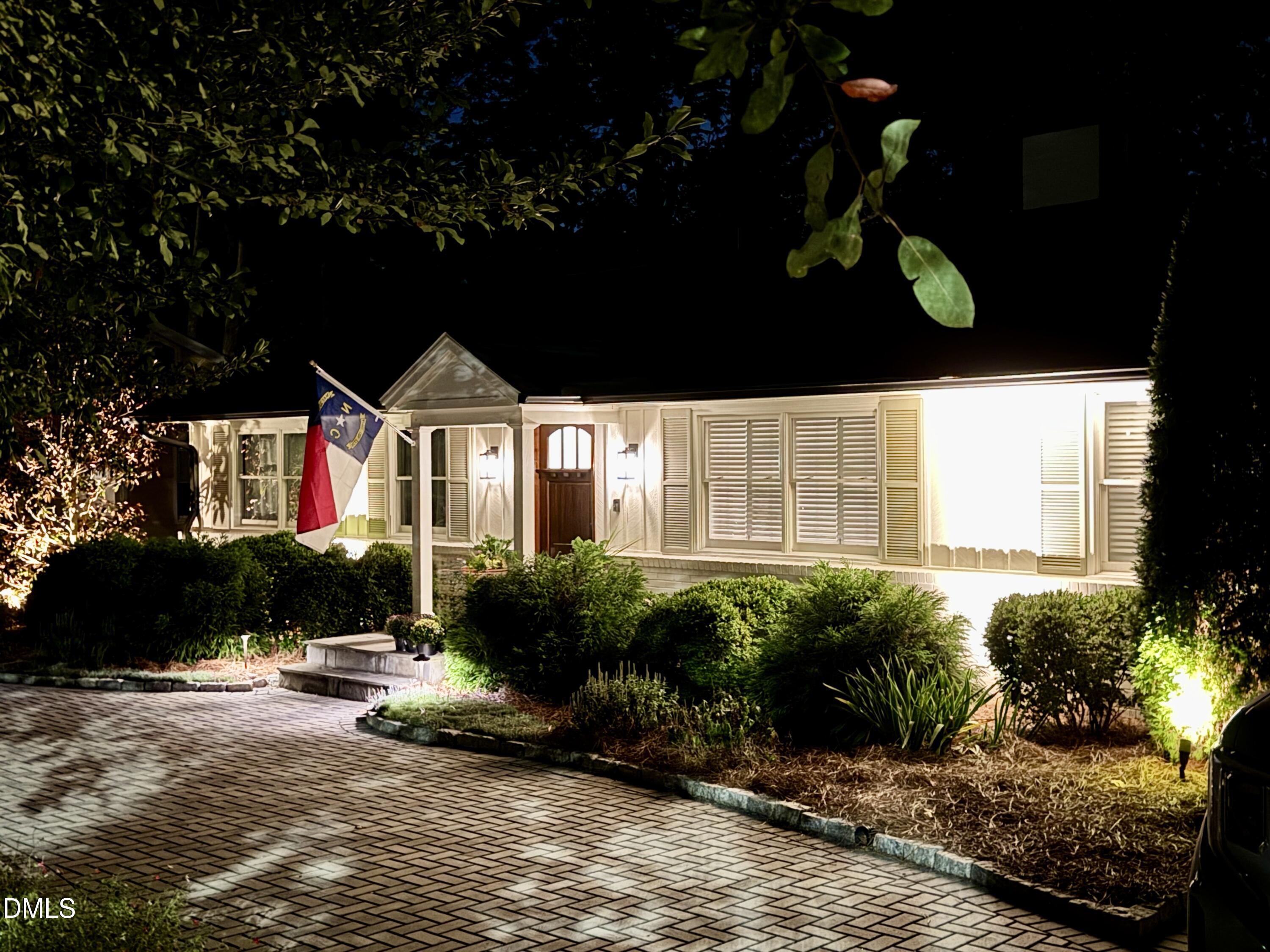 212 East Drewry Lane Raleigh, NC 27609 - Photo 6 of 48 IMG_0772