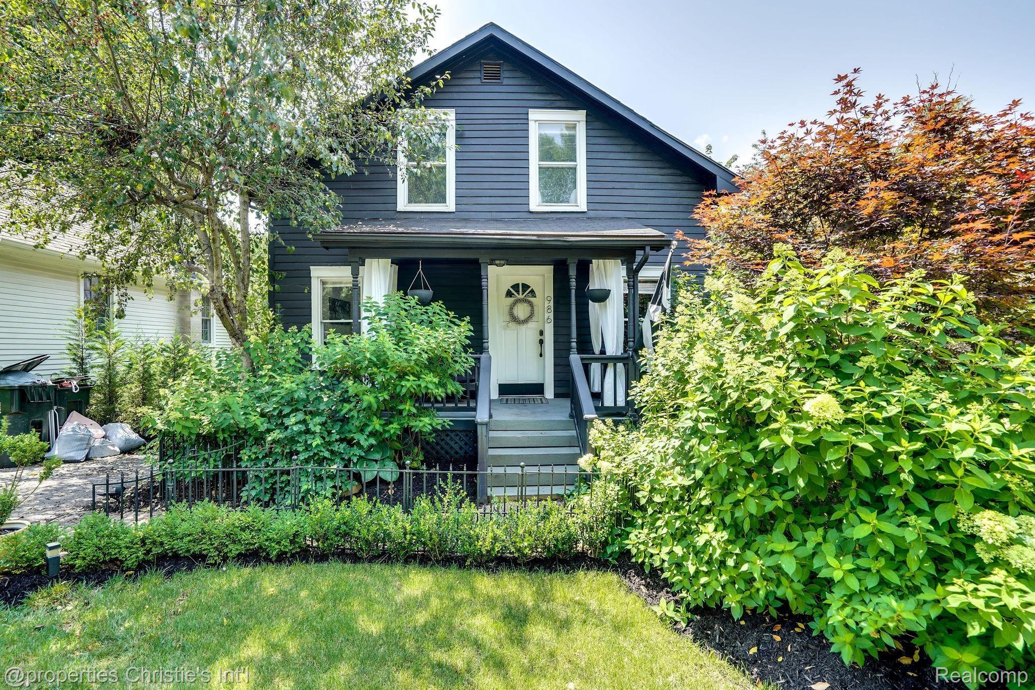 986 East Tienken Road Rochester, MI 48306 - Photo 2 of 20 TJ-1.jpg
