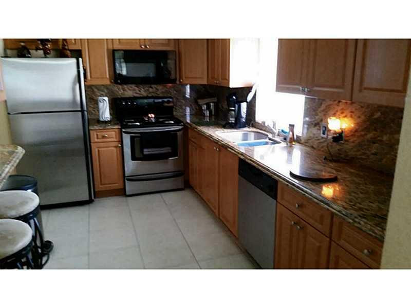 37 Thomas Road West Park, FL 33023 - Photo 5 of 18 Kitchen