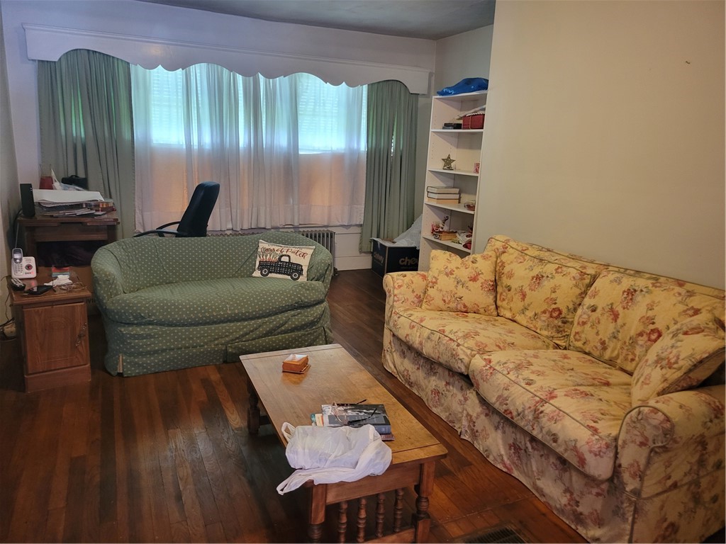 395 Bradford Road Westerly, RI 02808 - Photo 9 of 24