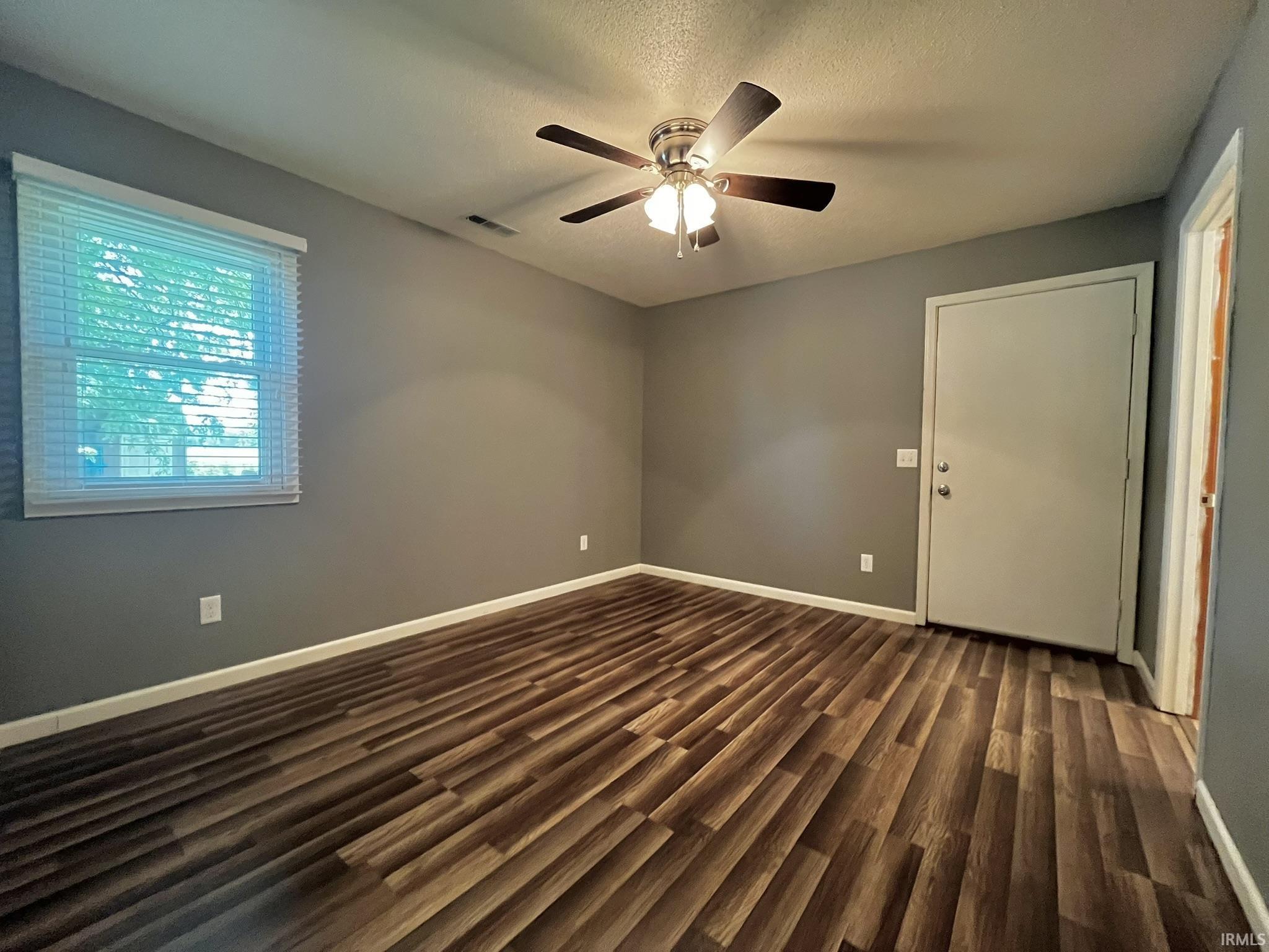 8909 Mariners Ridge Drive Fort Wayne, IN 46819 - Photo 13 of 35