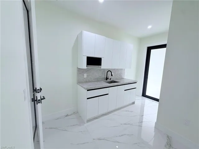 $4,200 | 1821 Desoto Boulevard North, Naples, FL 34117