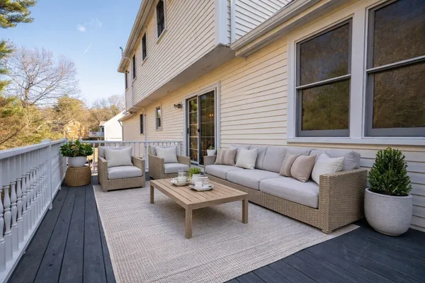 $1,149,000 | 14 Hickory Lane, Ipswich, MA 01938