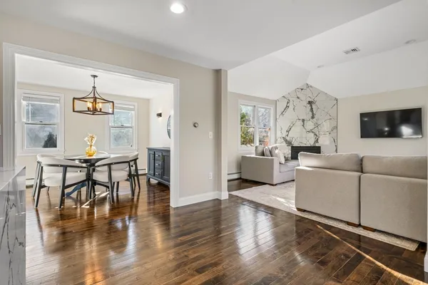 $1,149,000 | 14 Hickory Lane, Ipswich, MA 01938