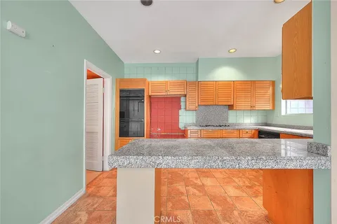 a view of empty room with windows