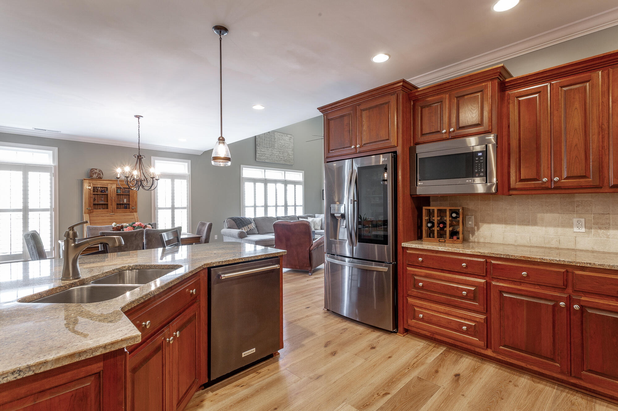 2322 Rivendell Lane Chattanooga, TN 37421 - Photo 8 of 41 Upscale Refrig witht CRAFT ICE MAKER