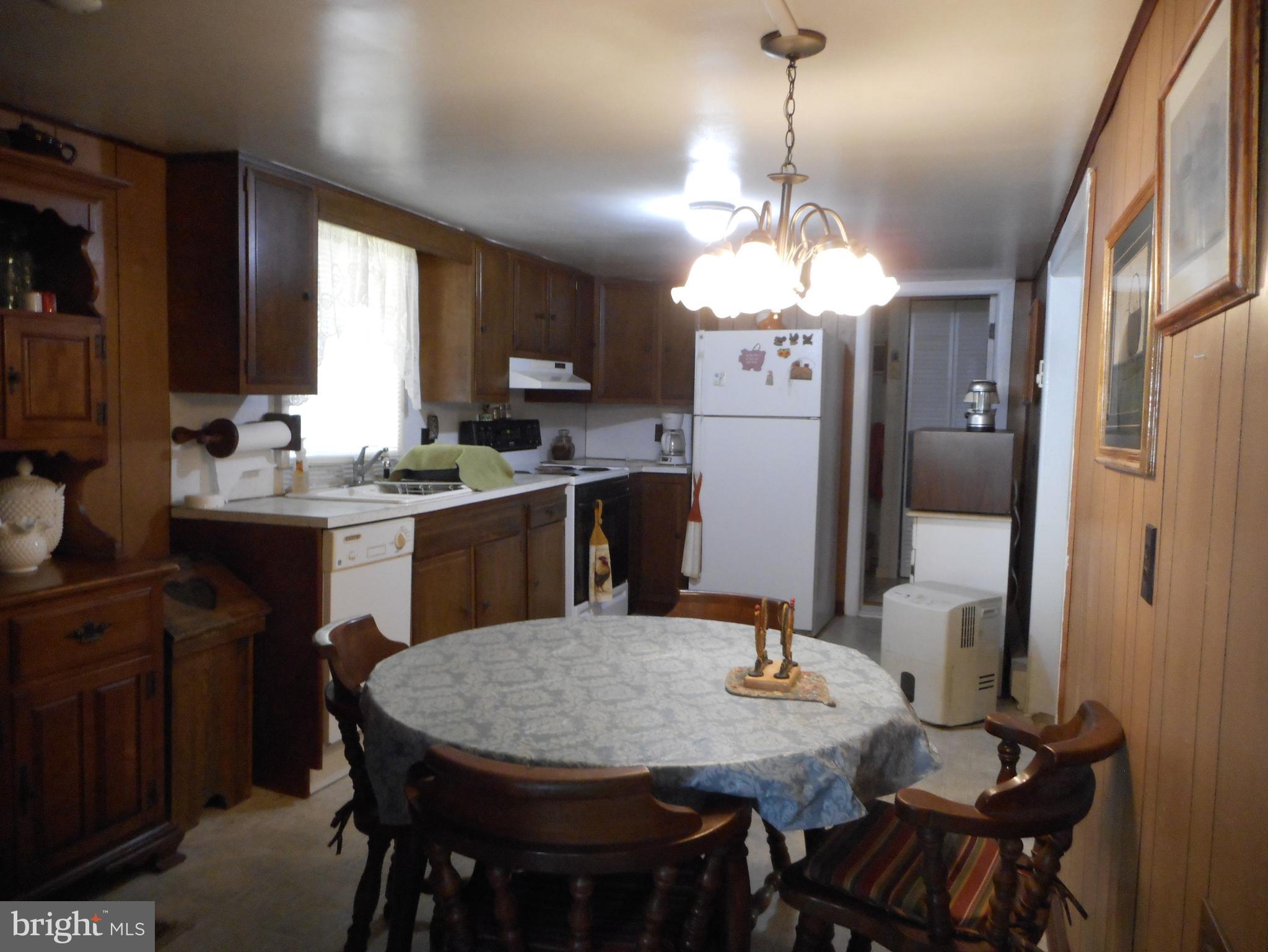 3089 Householder Road Hedgesville, WV 25427 - Photo 7 of 30 Dining and Kitchen