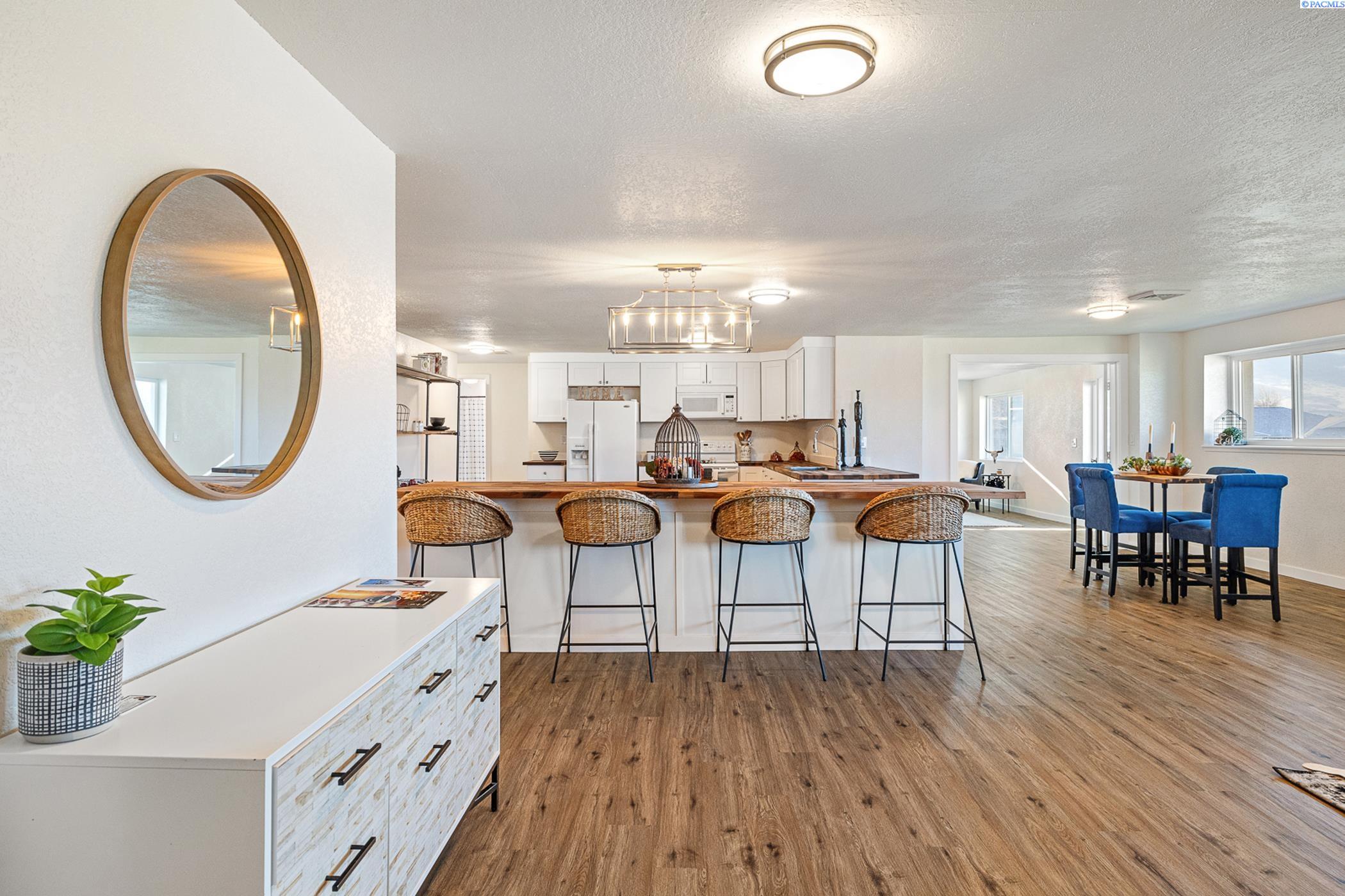 104105 East Badger Road Kennewick, WA 99338 - Photo 6 of 45 Gallery Image 6