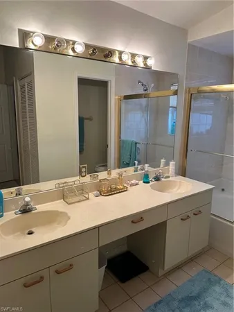$5,900 | 306 Emerald Bay Circle, Unit J5, Naples, FL 34110