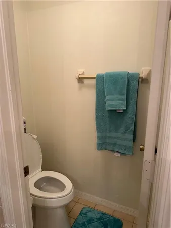 $5,900 | 306 Emerald Bay Circle, Unit J5, Naples, FL 34110