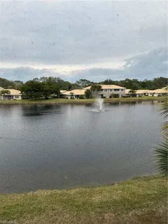 $5,900 | 306 Emerald Bay Circle, Unit J5, Naples, FL 34110