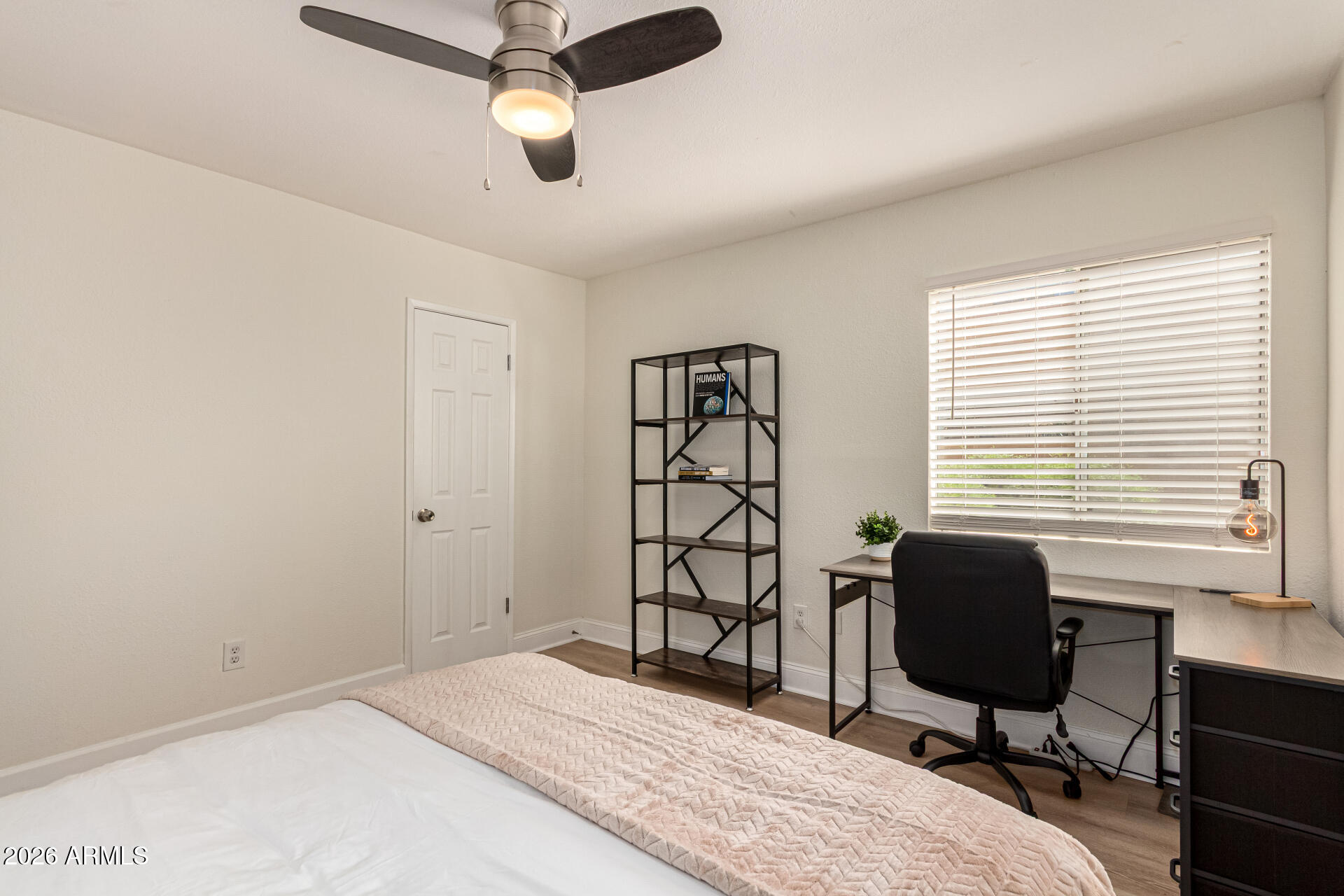 5877 North Granite Reef Road, Unit 1133 Scottsdale, AZ 85250 - Photo 17 of 33 a view of a workspace with furniture and a window