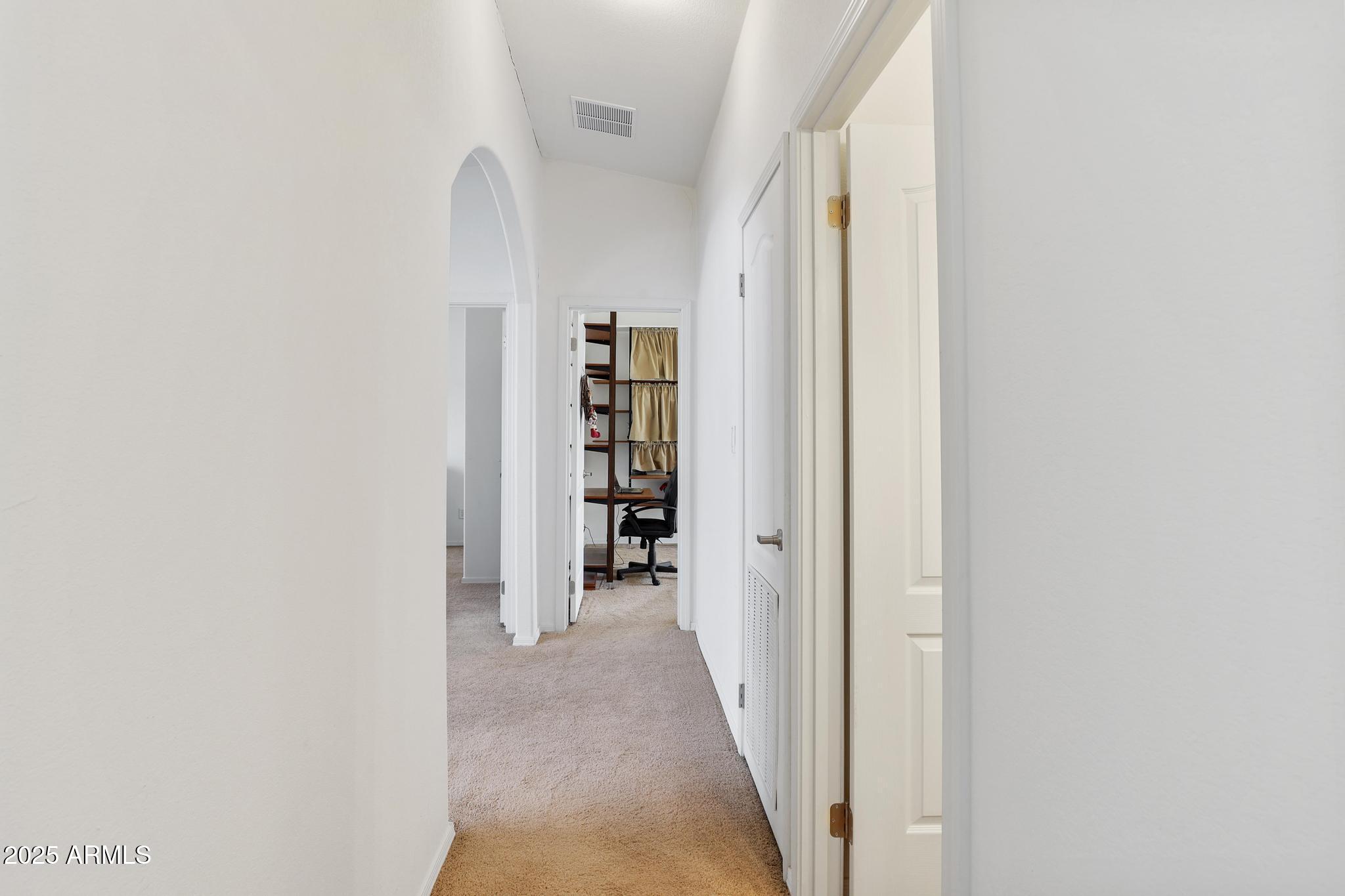 835 Deercreek Drive Payson, AZ 85541 - Photo 12 of 27 hallway