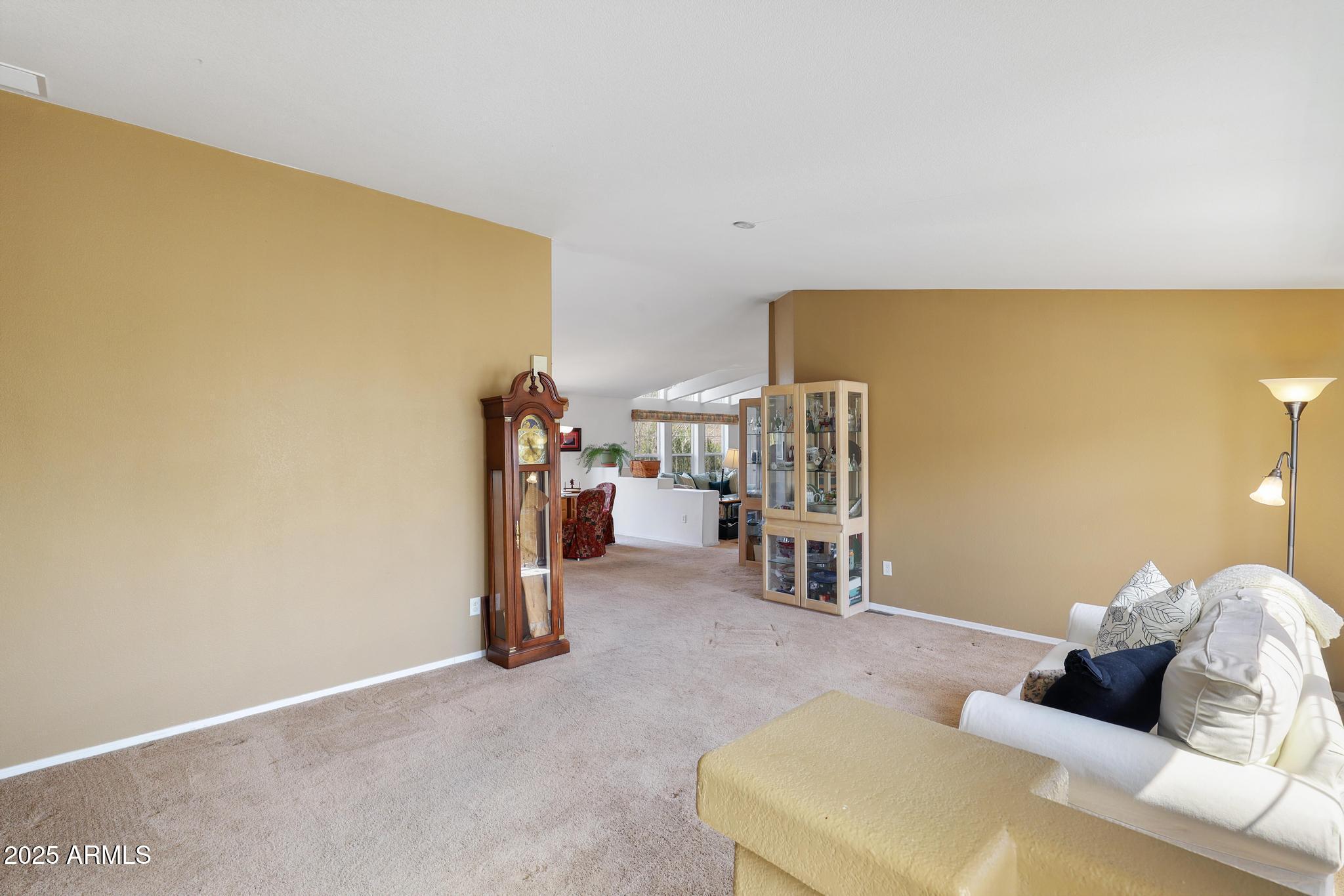 835 Deercreek Drive Payson, AZ 85541 - Photo 6 of 27 living room