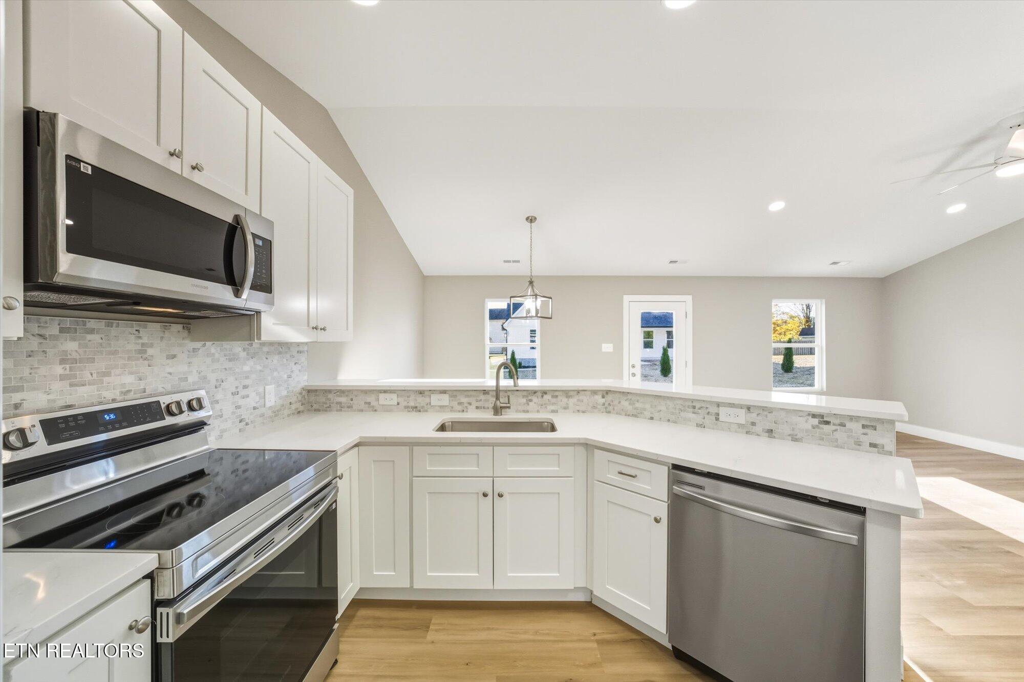 333 Granville Conner Road Powell, TN 37849 - Photo 11 of 30 Kitchen