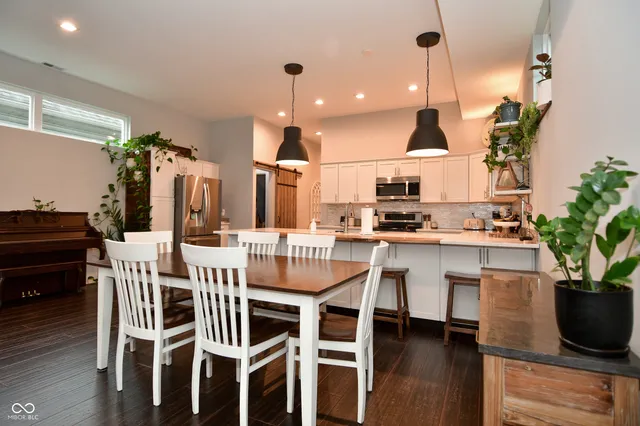 $2,900 | 1426 Olive Street, Indianapolis, IN 46203