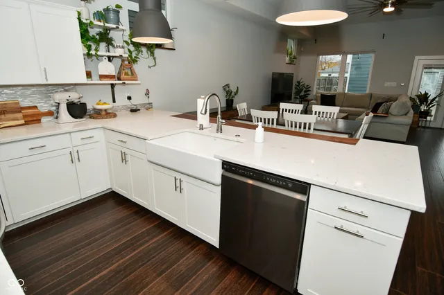 $2,900 | 1426 Olive Street, Indianapolis, IN 46203