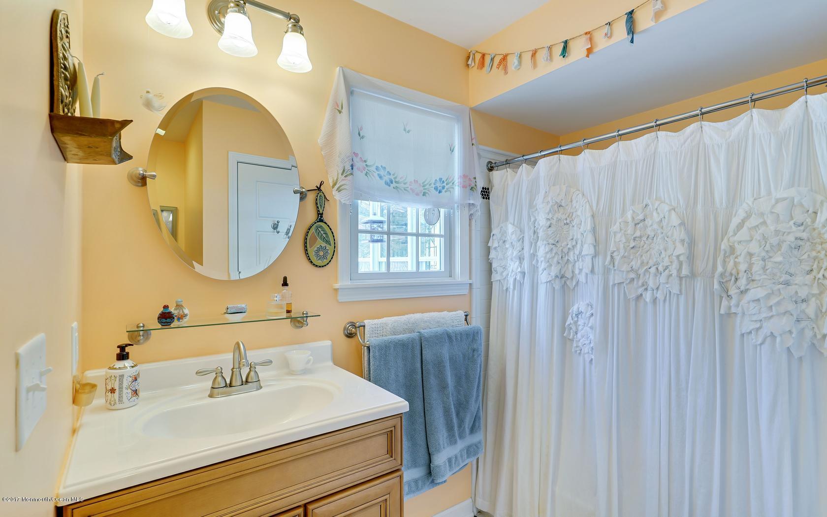 2325 Hollywood Road Point Pleasant, NJ 08742 - Photo 20 of 31 20