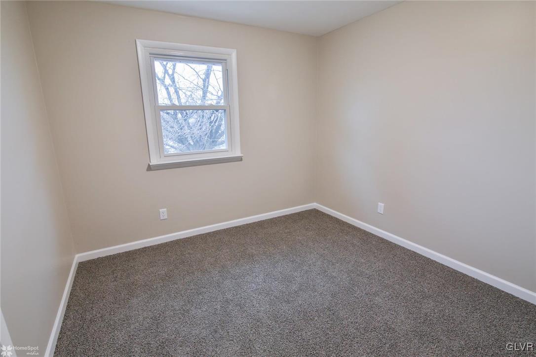 437 Hahn Road Nazareth, PA 18064 - Photo 19 of 38 an empty room with windows