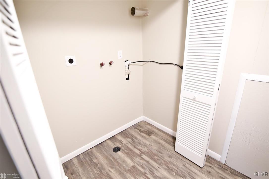 437 Hahn Road Nazareth, PA 18064 - Photo 29 of 38 a bathroom with a sink