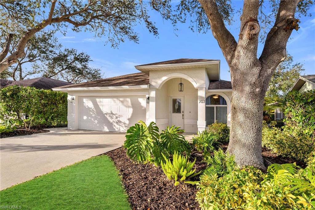 707 96th Avenue North Naples, FL 34108 - Photo 2 of 36