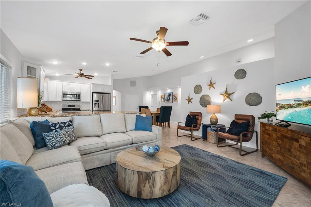 707 96th Avenue North Naples, FL 34108 - Photo 4 of 36