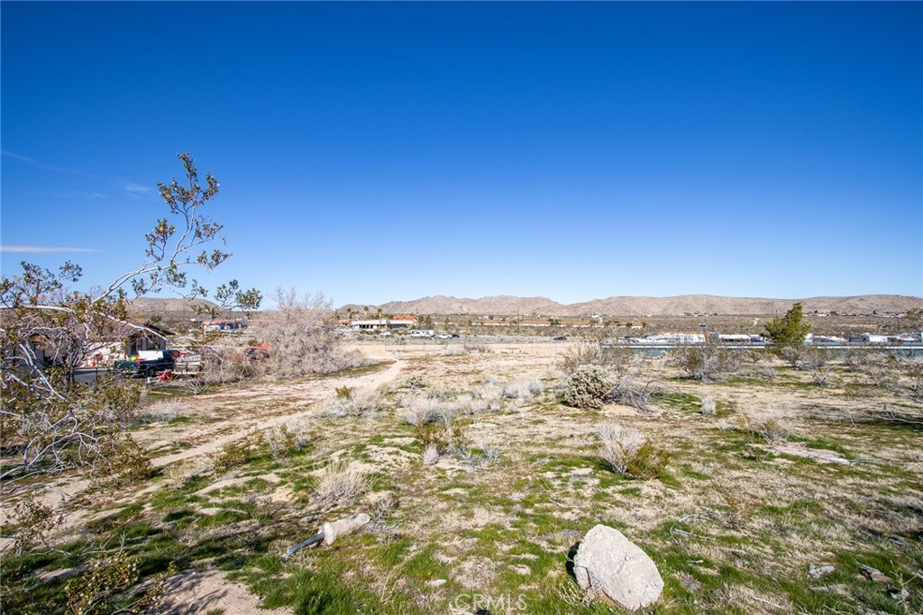 61480 Division Street Joshua Tree, CA 92252 - Photo 12 of 17