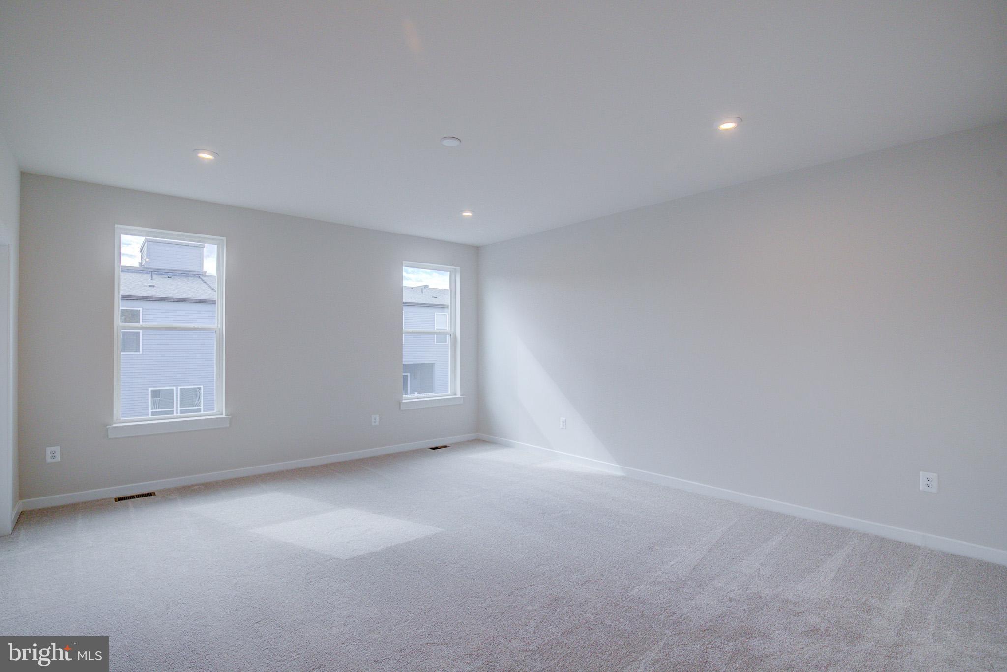14138 Gypsum Loop Chantilly, VA 20151 - Photo 19 of 36 Primary Bedroom