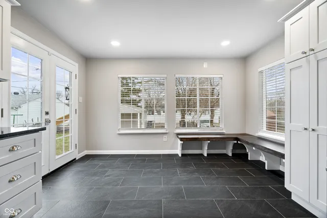 $274,900 | 306 North 18th Avenue, Beech Grove, IN 46107