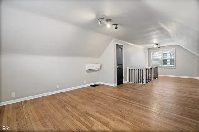 $274,900 | 306 North 18th Avenue, Beech Grove, IN 46107